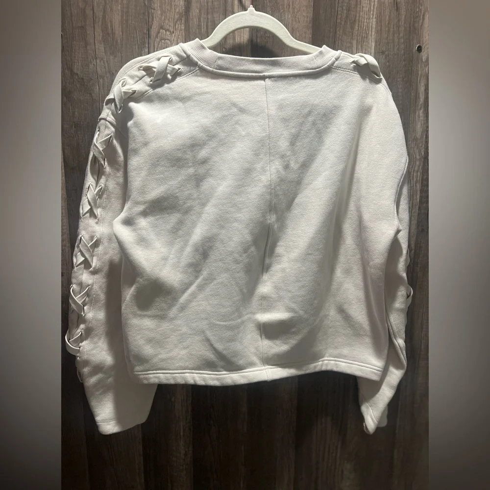 Lululemon Braided Cream Sweater Long Sleeve Detail Size 8 Womens EUC - Picture 5 of 7